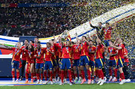 之间相辅相 之间相辅相